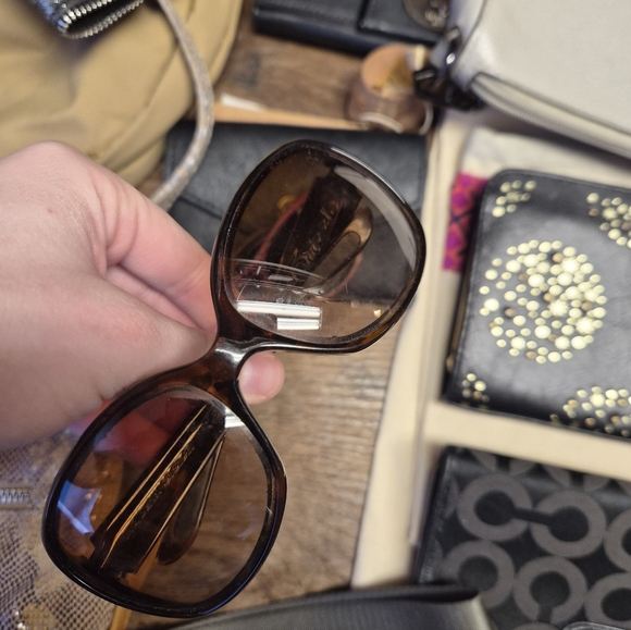 Coach - Picture 13 of 15